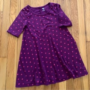 Old Navy Size 8 Girls (runs small) swing top tunic in purple with pink dot print